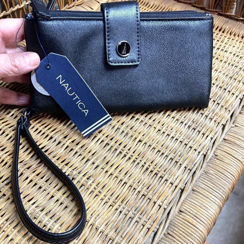 Nautica "Sail Twice" Black Wristlet Wallet RFID Protection,‎ New with Tags
